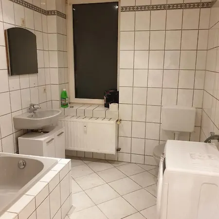 Nina 2 - Monteurwohnung * Weißenfels