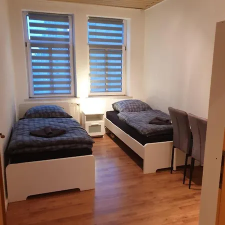 Nina 2 - Monteurwohnung * Weißenfels