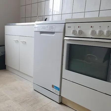 Nina 2 - Monteurwohnung *