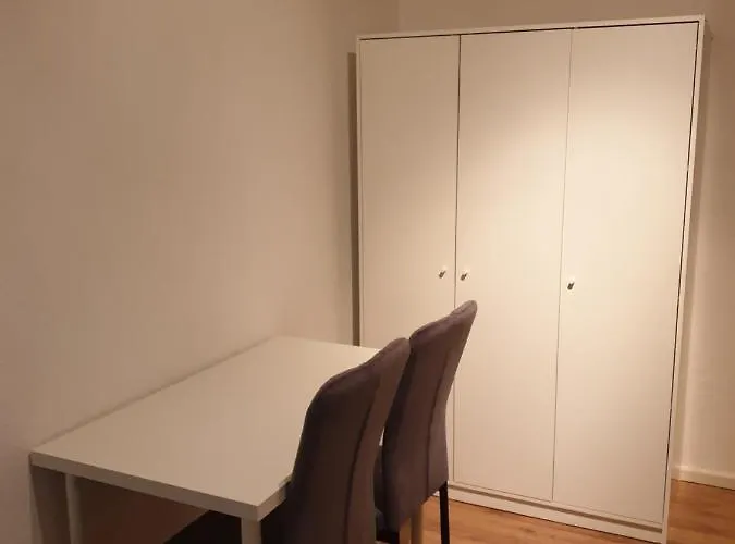 Nina 2 - Monteurwohnung * Weißenfels